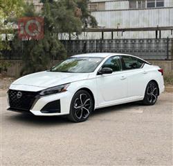 نيسان ألتيما